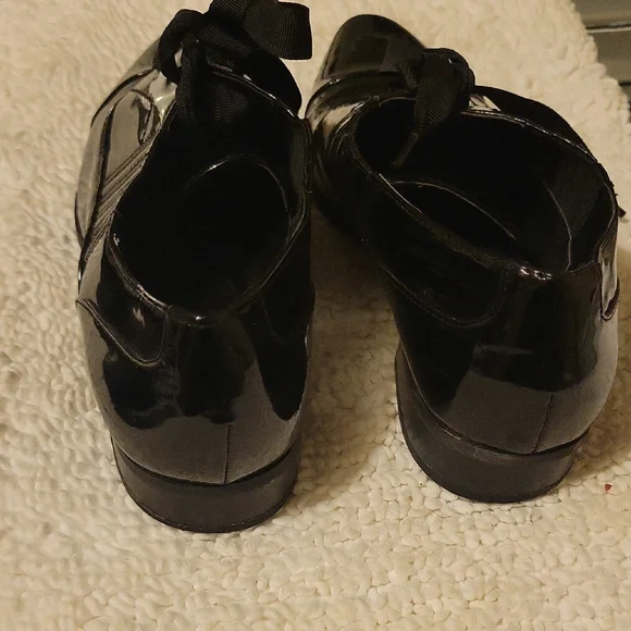 Nine West Glossy Black Lace-Up Loafers - Picture 5 of 5